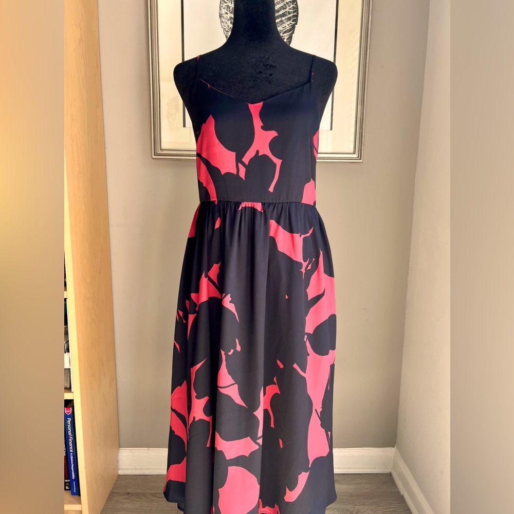 LOFT straps midi dress w/pockets.